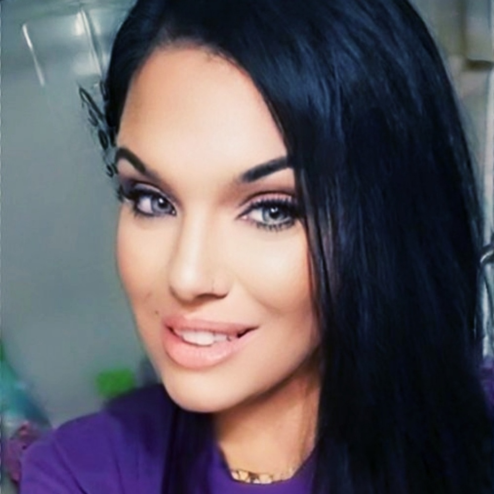Meet your Posher, Ericka